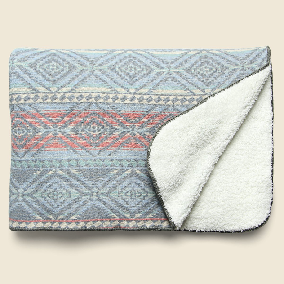 Faherty sherpa outlet blanket