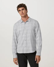 Load image into Gallery viewer, Vuori Men’s LS Midweight Flannel Shirt