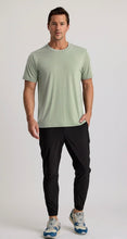 Load image into Gallery viewer, Free Fly Men’s Elevate Lightweight Tee