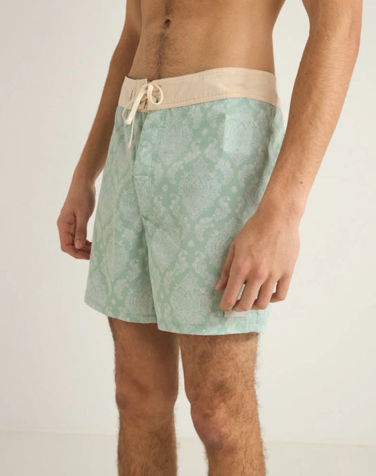 Rhythm Men’s Ornate Heritage Trunk
