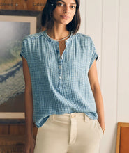 Load image into Gallery viewer, Faherty Dream Cotton Gauze Top