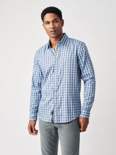 Load image into Gallery viewer, Faherty Men&#39;s Movement Shirt
