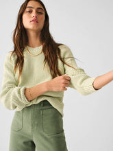 Load image into Gallery viewer, Faherty Women&#39;s Sunwashed Fisherman Crew Sweater