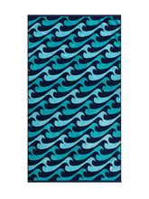 Load image into Gallery viewer, Faherty beach towel